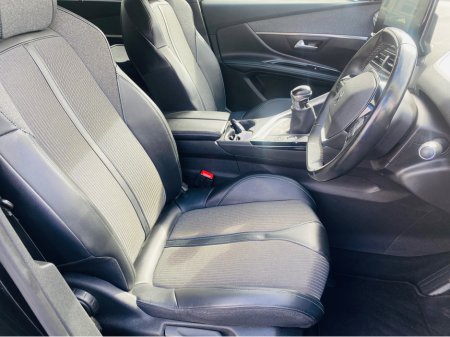 2022 Peugeot 5008 - thumbnail 12