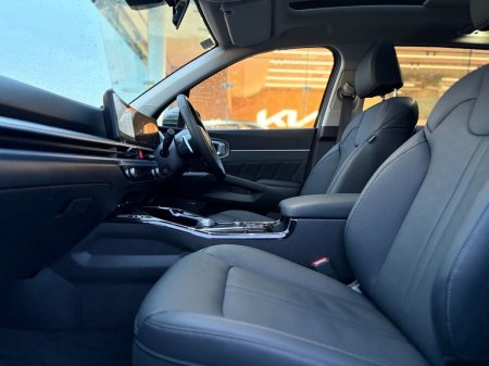 2025 Kia Sorento 1.6 Plug In Hybrid (7 Seats) €59,995