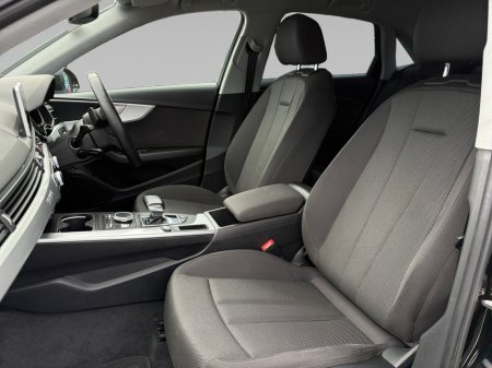 2017 Audi A4 - thumbnail 10