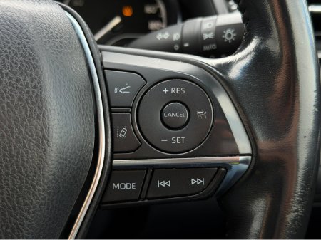 2020 Toyota Camry TOYOTA CAMRY G SPEC- LEATHER PACK 2.5 HYBRID €24,950 thumbnail