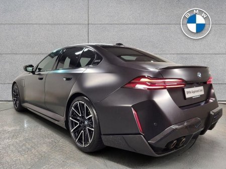 2025 BMW M5 - thumbnail 2