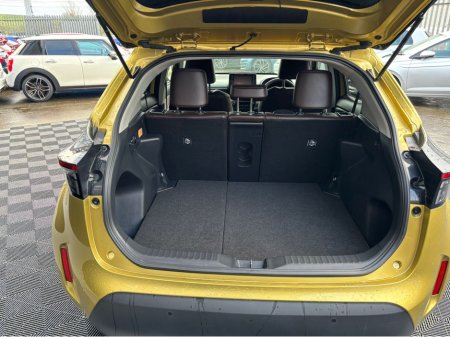 2021 Toyota Yaris Cross Toyota Yaris Cross 1.5 self charging hybrid, fully loaded with spec €24,900 thumbnail