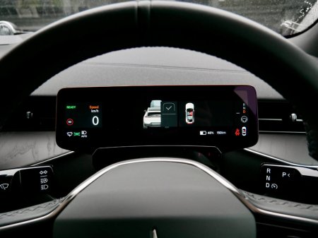 2024 Polestar 3 Long Range Dual Motor 111kWh €74,950 thumbnail