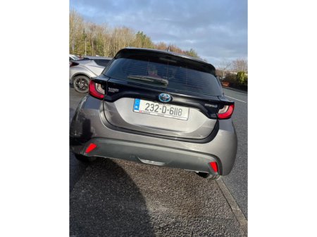2023 Toyota Yaris 1.5 Hybrid 5Dr Luna €19,950 thumbnail