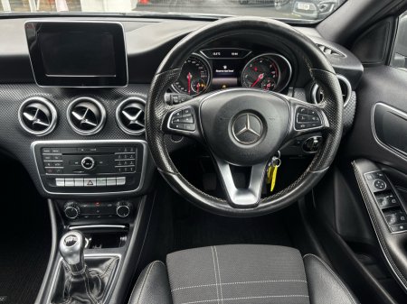 2015 Mercedes-Benz A Class - thumbnail 16