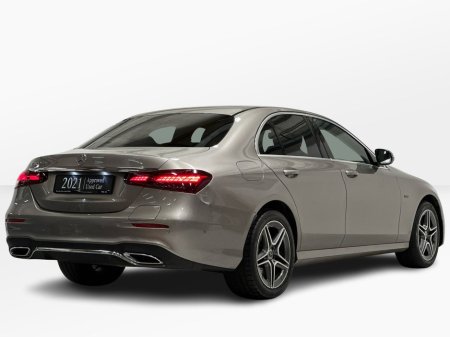 2021 Mercedes-Benz E Class - thumbnail 3