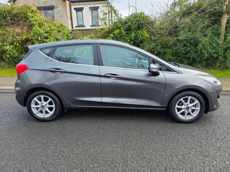 2018 Ford Fiesta Titanium 1.10 85PS 5SPD 4DR €12,950 thumbnail