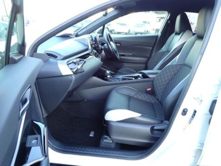 2019 Toyota C-HR - thumbnail 15