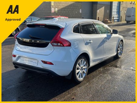 2014 Volvo V40 1.6T4 SE 5DR AUTO FULLY LOADED WITH EXTRAS €11,450
