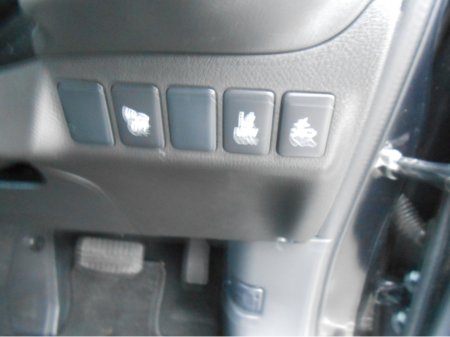 2017 Mitsubishi Outlander PHEV Intense €18,995 thumbnail