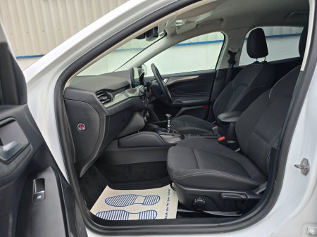 2019 Ford Focus - thumbnail 28