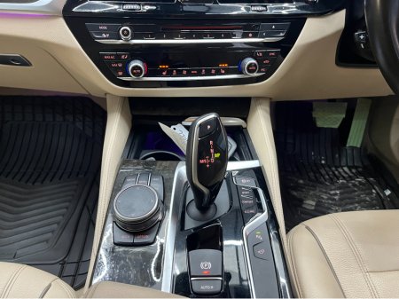 2017 BMW 5 Series €22950! 2017 BMW 520D 523D LUXURY 2.0 AUTOMATIC / CRUISE CONTROL / 360° PARKING CAMERA / ELECTRIC MEMORY HEATED FRONT & REAR SEATS / AMBIENT LIGHTS €22,950 thumbnail