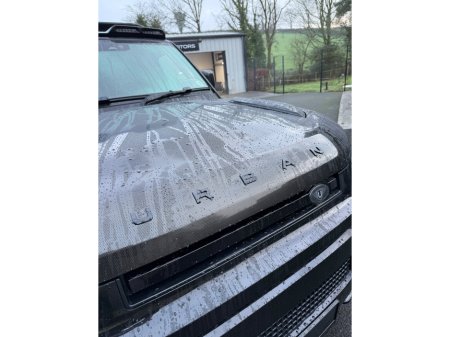 2021 Land Rover Defender 110 2.0D SD4 SE €63,995 thumbnail