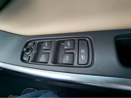 2017 Volvo V60 D3 SE LUXURY G'TRONIC 5DR AUTO CROSS COUNTRY €17,950 thumbnail