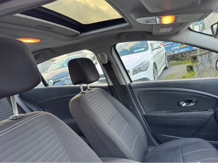 2016 Renault Fluence LIMITED EDITION 1.5 DCI 95 201 4DR €6,900 thumbnail