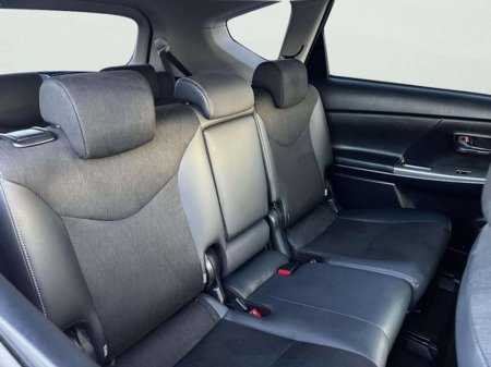 2017 Toyota Prius - thumbnail 20