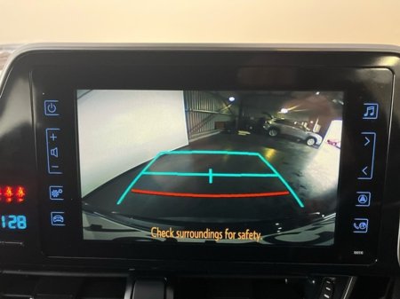 2019 Toyota C-HR - thumbnail 11