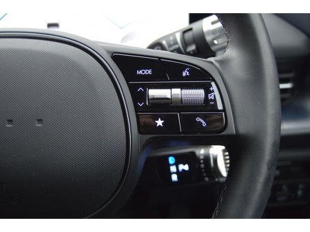 2025 Hyundai Ioniq 6 Ioniq 6 Signature 77kWH €37,995 thumbnail