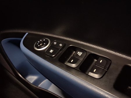 2015 Hyundai i10 - thumbnail 13