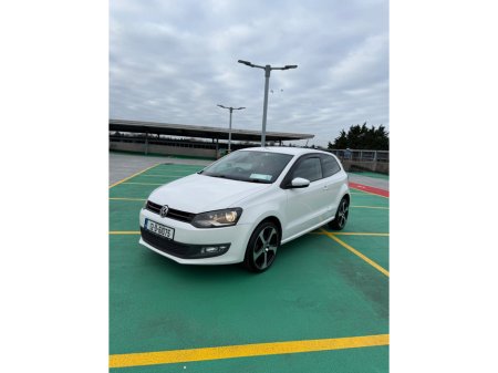 2012 Volkswagen Polo - thumbnail 3