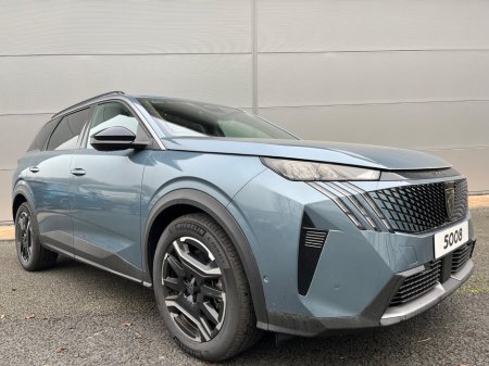 2025 Peugeot 5008 BEV 73kwh 210hp Allure