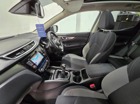 2017 Nissan Qashqai - thumbnail 10