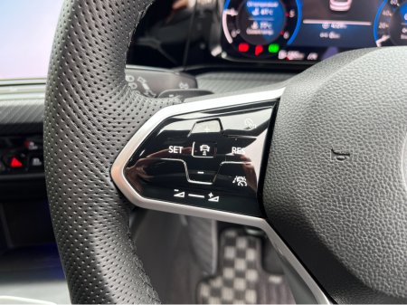 2022 Volkswagen Golf - thumbnail 21