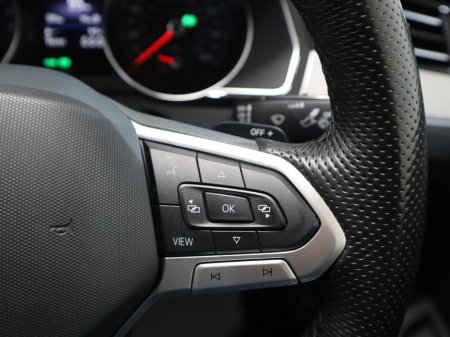 2021 Volkswagen Passat - thumbnail 13