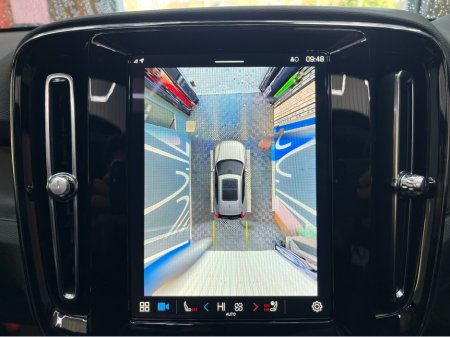 2023 Volvo XC40 - thumbnail 23