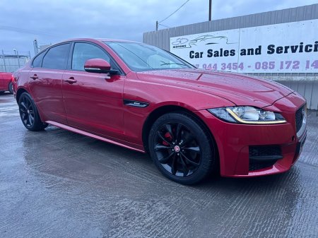 2017 Jaguar XF - thumbnail 7