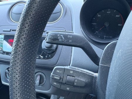 2012 SEAT Ibiza - thumbnail 3