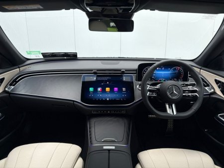 2025 Mercedes-Benz E Class - thumbnail 10