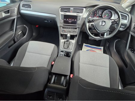 2016 Volkswagen Golf - thumbnail 11