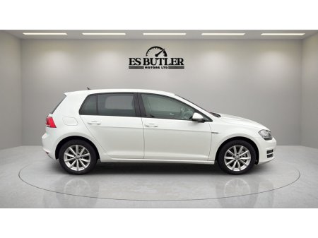 2015 Volkswagen Golf  €13,490 thumbnail