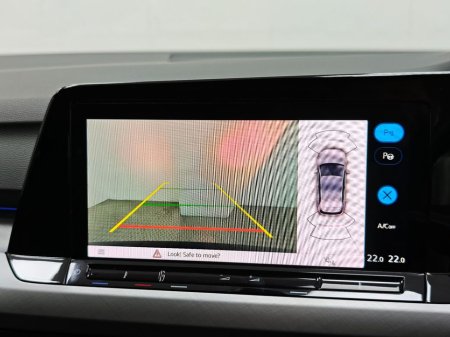 2022 Volkswagen Golf 1.0 ETSI ACTIVE Automatic, Reversing camera €24,995 thumbnail