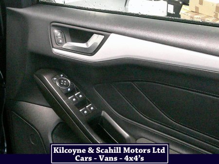 2021 Ford Focus ZETEC TDCI thumbnail