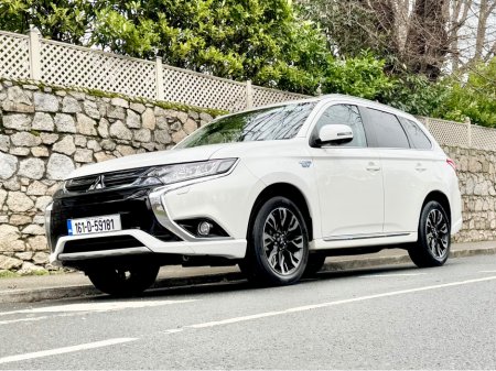 2016 Mitsubishi Outlander 2.0 GX4H PHEV 200BHP 5DR AUTO €13,900 thumbnail