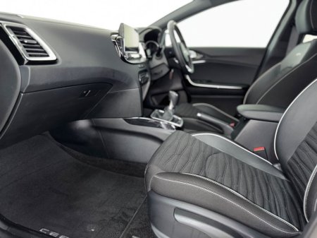 2025 Kia Ceed - thumbnail 3