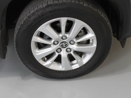 2024 Toyota Yaris - thumbnail 29