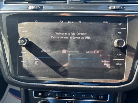 2020 Volkswagen Tiguan - thumbnail 21