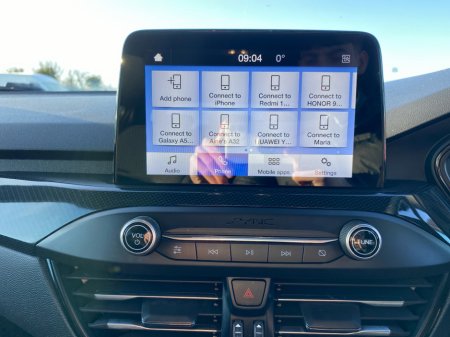 2020 Ford Focus - thumbnail 13