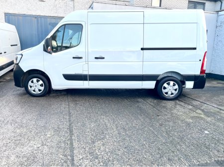 2023 Renault Master MM35 BUSINESS+ 2.3 BLUE DCI 135BHP MWB €18,000 thumbnail