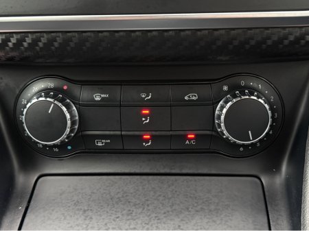 2013 Mercedes-Benz A Class ( 132 REG A180 AMG LINE NIGHT PACK AMG INTERIOR HALF LEATHER SEATS / HI SPEC / SYSTEM LOW ROAD TAX BAND / SIMI DEALER €13,450 thumbnail