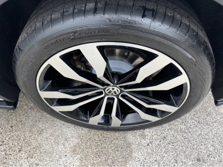 2019 Volkswagen Tiguan - thumbnail 25