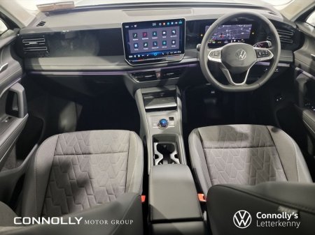 2026 Volkswagen Tiguan ED75 HYBRID 1.5 thumbnail