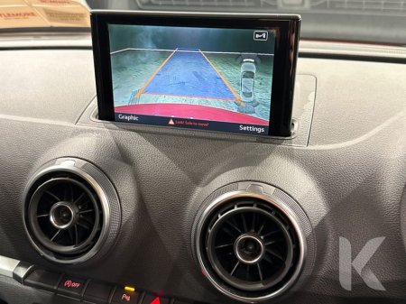 2015 Audi A3 SALOON AUTOMATIC 1.4L TFSI - A/C HEATING CONTROLS - REVERSE CAMERA - CRUISE CONTROL - UPGRADED ALLOY WHEELS €15,950 thumbnail