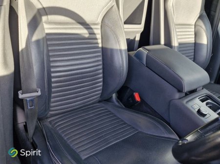 2022 Land Rover Discovery DISCOVERY DISCOVERY 3.0 SD6 R- €39,950 thumbnail