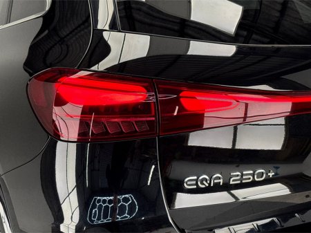 2025 Mercedes-Benz EQA - thumbnail 10