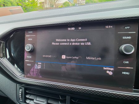 2019 Volkswagen T-Cross - thumbnail 17