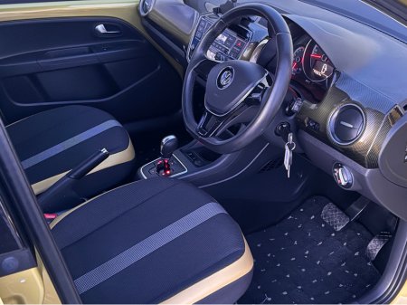 2017 Volkswagen up! AUTOMATIC ONLY 60KMS €10,750 thumbnail